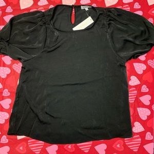 GILLI black Puff Sleeve Top, style CT8324 brand new never worn. Size Medium